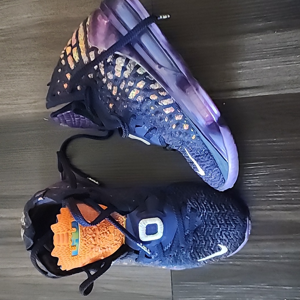 Nike Mens Lebron 17 As Monstars
